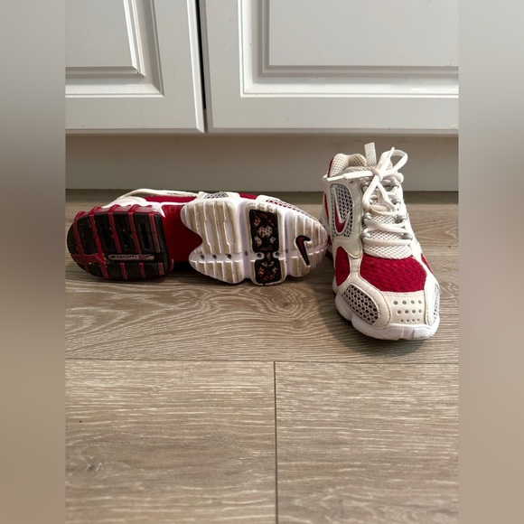 Women’s Zoom Spiridon Cage 2
'Cardinal Red' Size 9 Women/ 7.5 Men - Picture 4 of 6